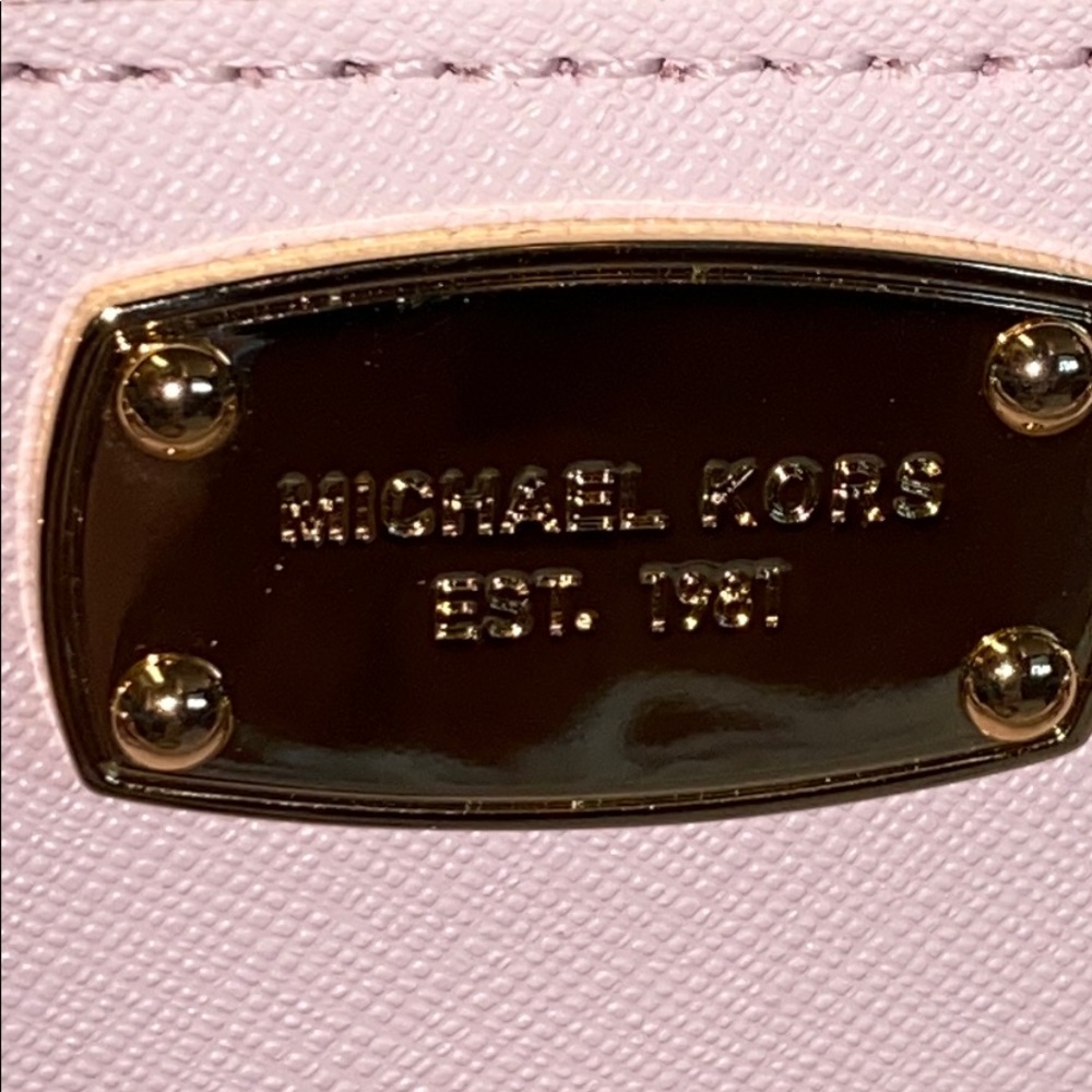 *SOLD*MICHAEL MICHAEL KORS Sandrine Stud Leather T - Picture 9 of 14